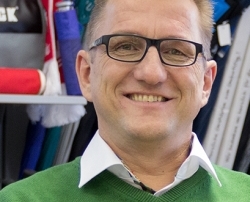 Günter Schmidt 250x336 250x202 - Fare: Günter Schmidt erhält Prokura