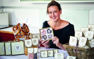 brezitella pressefoto tanja baeuerle sortiment 320x202 - Brezitella: Herzliche Ansprache