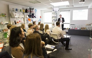 topdisplay MesseMaerz2016 15 320x202 - top display: „Knotenpunkt Hungrig auf Neues“