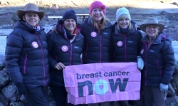 breastcancer 1 - Promo International: Jacken für Brustkrebs-Aktivistinnen