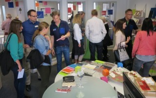 topdisplay messeSept16 580x330 320x202 - top display: „Der Knoten platzt“