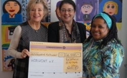 rajapack scheck horizont 250x154 - Rajapack unterstützt die Förderung von Frauen