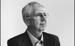 Herr Hoehner klio 250x154 - Nachruf: Hans Michael Höhner verstorben