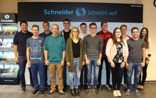Schneider 580 320x202 - Schneider: Neue Azubis und Studenten