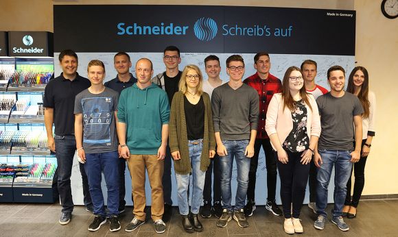 Schneider 580 - Schneider: Neue Azubis und Studenten