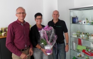 heri mitarbeiterin 320x202 - Heri-Rigoni ehrt Mitarbeiterin