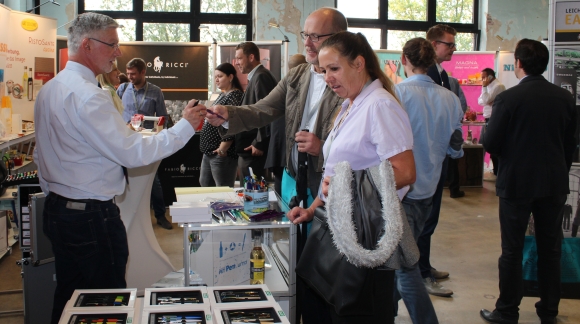 vkf remzel 582x324 - VKF Renzel: Hausmesse im TextilWerk Bocholt