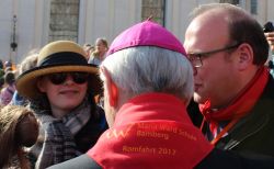 WA iM MariaWard vorschau - in Medias: Tücher für Papstbesuch