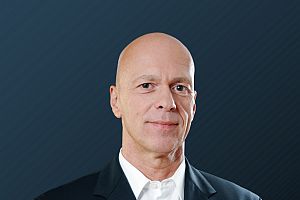 ThomasKamrath mitHG vorschau 1 - Bofa verstärkt Vertrieb