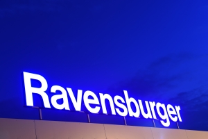 ravensburger lichtschriftzug - Ravensburger: Umsatz 2017 auf stabilem Niveau