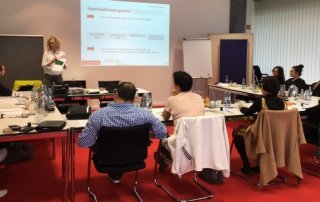 akatex fol 580x293 320x202 - akatex und Fruit of the Loom kooperieren