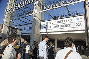 Eingang Ost - dmexco 2018: Mensch im Mittelpunkt