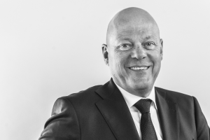 Hans Poulis v - IGC International: Poulis erwirbt Mehrheit