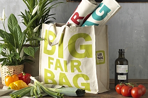 PFConcept FAIRFORWARD BigFairBag - PF Concept: Partnerschaft mit FairForward