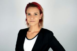 Sarah Degler cameo v - cameo Laser: Neues Kompetenz-Zentrum