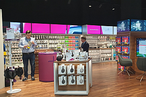 Düsseldorf 03 - Schäfer Unternehmensgruppe: Neue Move-Stores