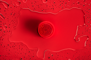 Mino X L120R9 Red Lifestyle - Red Dot Award für Lexon