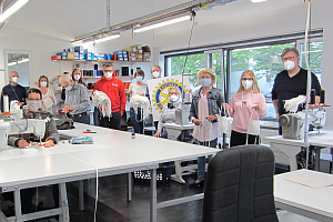 Mund Nase Masken nähen für den guten Zweck bei HALFAR - Halfar: Hilfestellung in der Krise