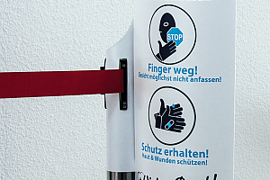 210025 PromoWing MachMit Halter 4C - Immer orientiert