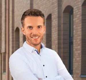 wellnuss: Zwei Neuzugänge im Vertriebsteam Philipp bckgrnd - wellnuss: Zwei Neuzugänge im Vertriebsteam