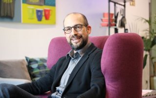 alex derosas cyberwear 320x202 - cyber-Wear: Neuer Branchenprofi an Bord