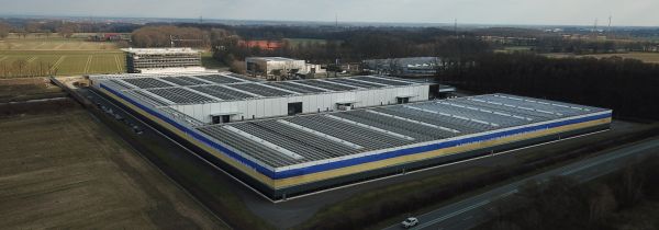 goezze - W.F. Gözze: Fahne für den Frieden