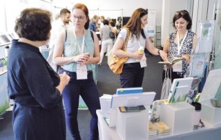 bartenbach22 v 320x202 - Bartenbach: Sommer, Sonne, Sonderschau