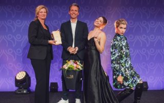 fairtradeaward bransfashion v 320x202 - Brands Fashion gewinnt Fairtrade Award 2022