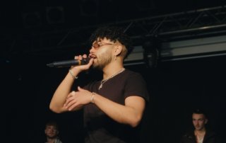 russell musik2 320x202 - Fruit of the Loom unterstützt junge Musikszene