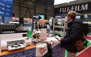 reklama polygraf 23 v 320x202 - Reklama Polygraf Obaly: Breites Spektrum