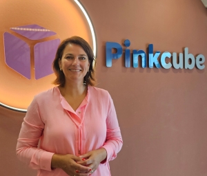 pnkcube kamermans 1 - Pinkcube: Neue Sales und Service Managerin