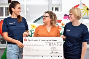 schneider - Schneider übergibt Spende an Hospiz „Sternschnuppe“