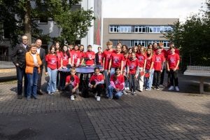 dicke spende 2 - Dicke &amp; Partner: Spende an Dortmunder Realschule