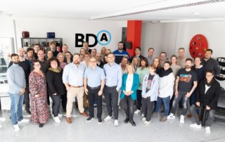 bda team v 320x202 - TOP 100-Siegel für BDA Deutschland