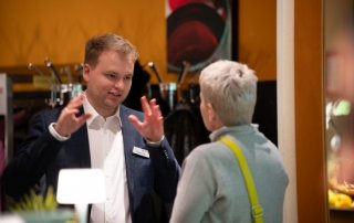 schuelbe messe 320x202 - Schuelbe Promotion Service: Produktschau am Flughafen