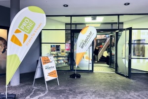 1 Eingang - Einfach antastbar: Begeisterung für Werbeartikel