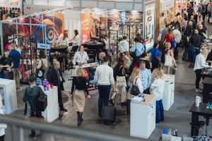 Promo Show 2025 05 - Promo Show: Quirlige Atmosphäre