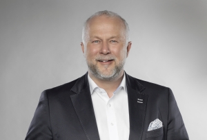 New Wave verstärkt sein Board New Wave Frank Geisler Portrait - New Wave verstärkt sein Board