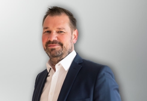 New Wave verstärkt sein Board New Wave Steven Baumgaertner Portrait - New Wave verstärkt sein Board