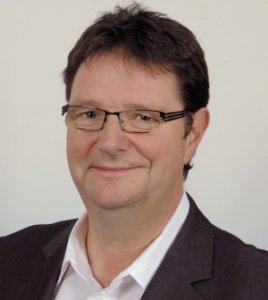 Nieder ist Teil der RömerFamilie Manfred Nieder 268x300 - Nieder ist Teil der RömerFamilie