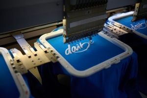 Daiber Veredelungsprozess Textilstickerei 1 - Daiber: Neuer Online-Konfigurator