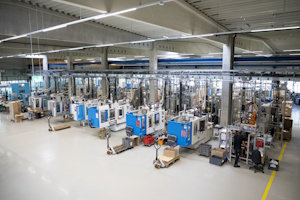 elasto: Neue Produktionshalle eingeweiht elasto Einweihung Spritzerei Werkzeugbau 02.07.2025 14 - elasto: Neue Produktionshalle eingeweiht