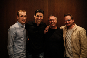 Werbezeichen: Akquisition von Crimex Akquisition von Crimex textbild - Werbezeichen: Akquisition von Crimex