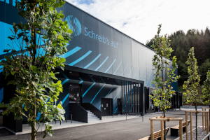 schneider news textbild2 - Schneider erh&auml;lt Auszeichnung &bdquo;Beispielhaftes Bauen&ldquo;