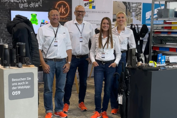 Vertriebskick news gruppenbild bild - vertriebskick&lsquo;: Lizenzpartner von Mercedes-Benz Customer Solutions
