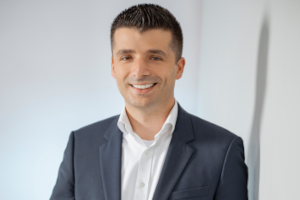 Startseite am news gruender muratovic vorschaubild - Startseite