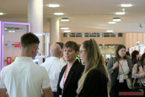 Newsday 25 Gallery 14 DCE - Plan Concept Newsday: Relevanz untermauert