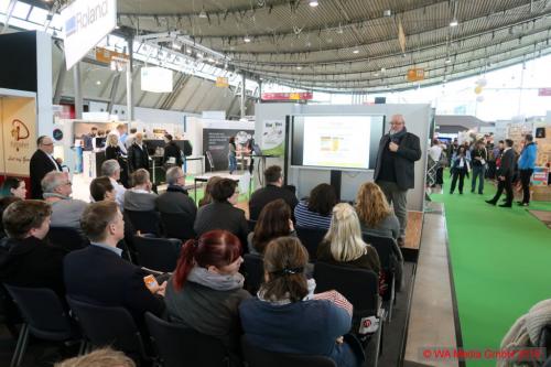 Expo40 32 DCE - Expo 4.0: Viel Stoff