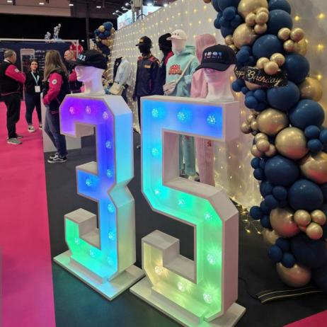 MerchWorld 8 DCE - Merchandise World: Rekordbesucherzahl