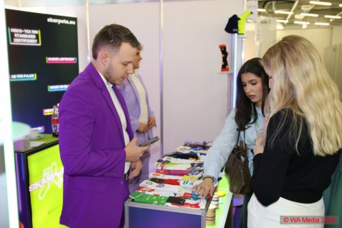 wmm2026 gallery 04 DCE - wmm: Mit Fu&szlig;ball und Farbe ins neue Jahr